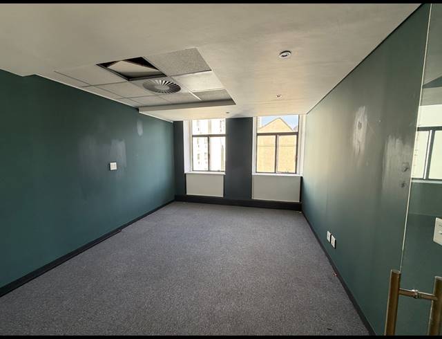 168M² BUILDING TO LET IN CAPE TOWN CITY CENTRE